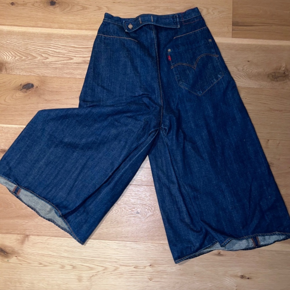 VERY RARE Vintage 1999 Levi's RED culotte split skirt Size S, 28.5 waist - Picture 7 of 10